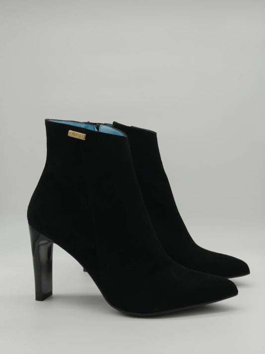 Botas de tacón alto para mujer: negras o burdeos