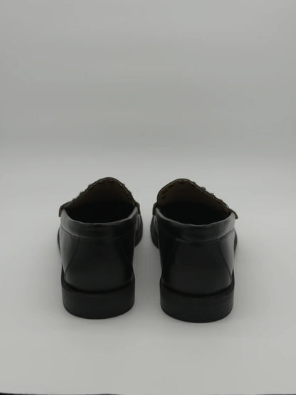 Mocassins Femininos com Tachas