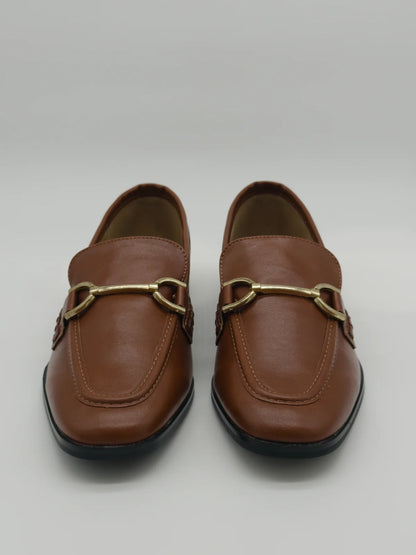 Mocassins Femininos com Detalhe Dourado