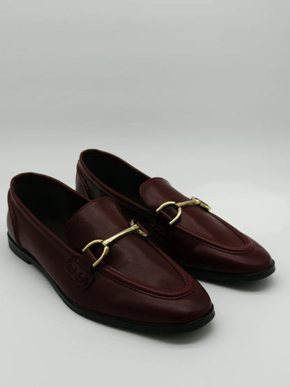 Mocassins Femininos com Detalhe Dourado