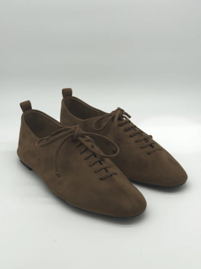 Sapatos Femininos com Atacadores Camel | Estilo Oxford
