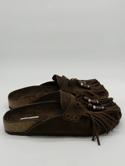 Mules Femininos com Franjas e Contas Decorativas