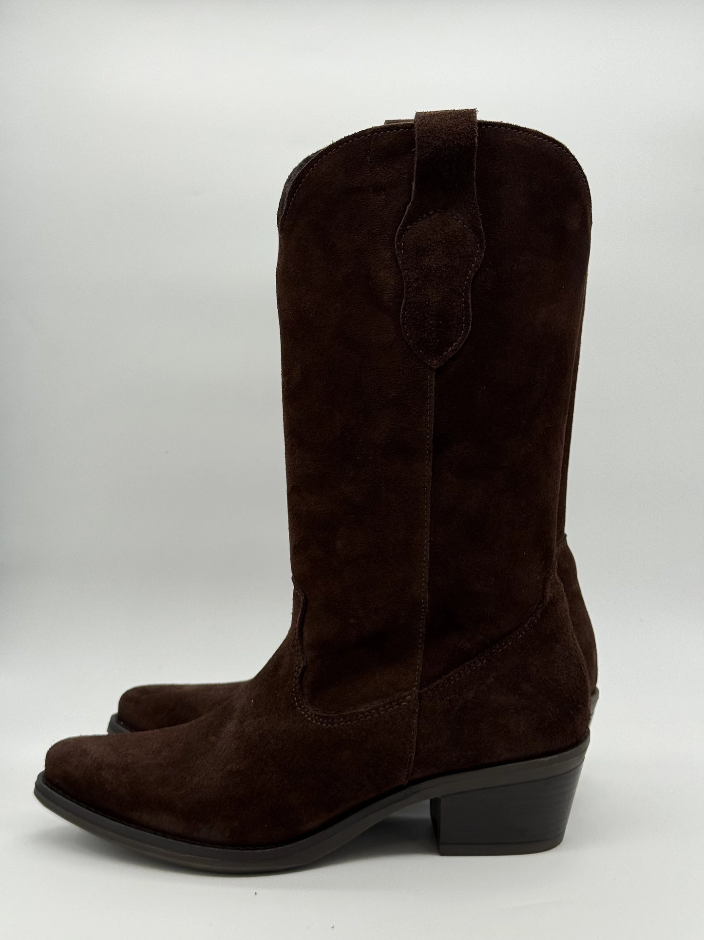 Texanas Lisas Castanhas de Mulher com Cano Médio e Salto Estável