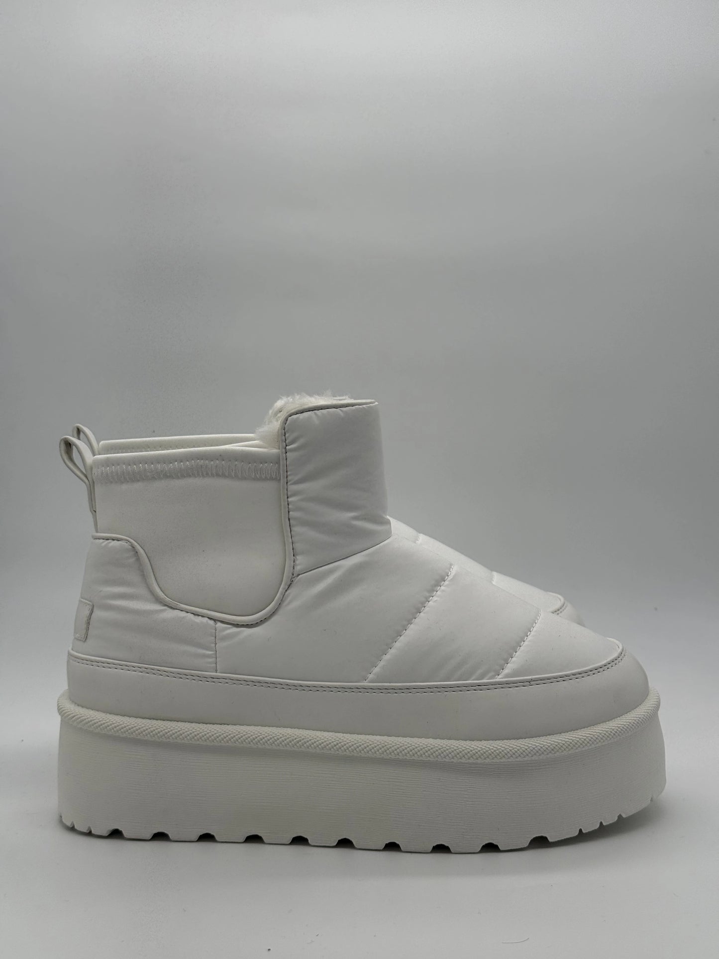 Botas Acolchoadas de Mulher com Plataforma | Castanho, Branco, Preto e Cinzento