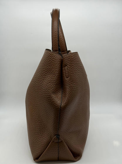 Mala de Mão Feminina Camel com Compartimento Central