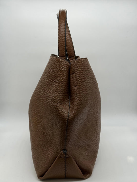 Mala de Mão Feminina Camel com Compartimento Central