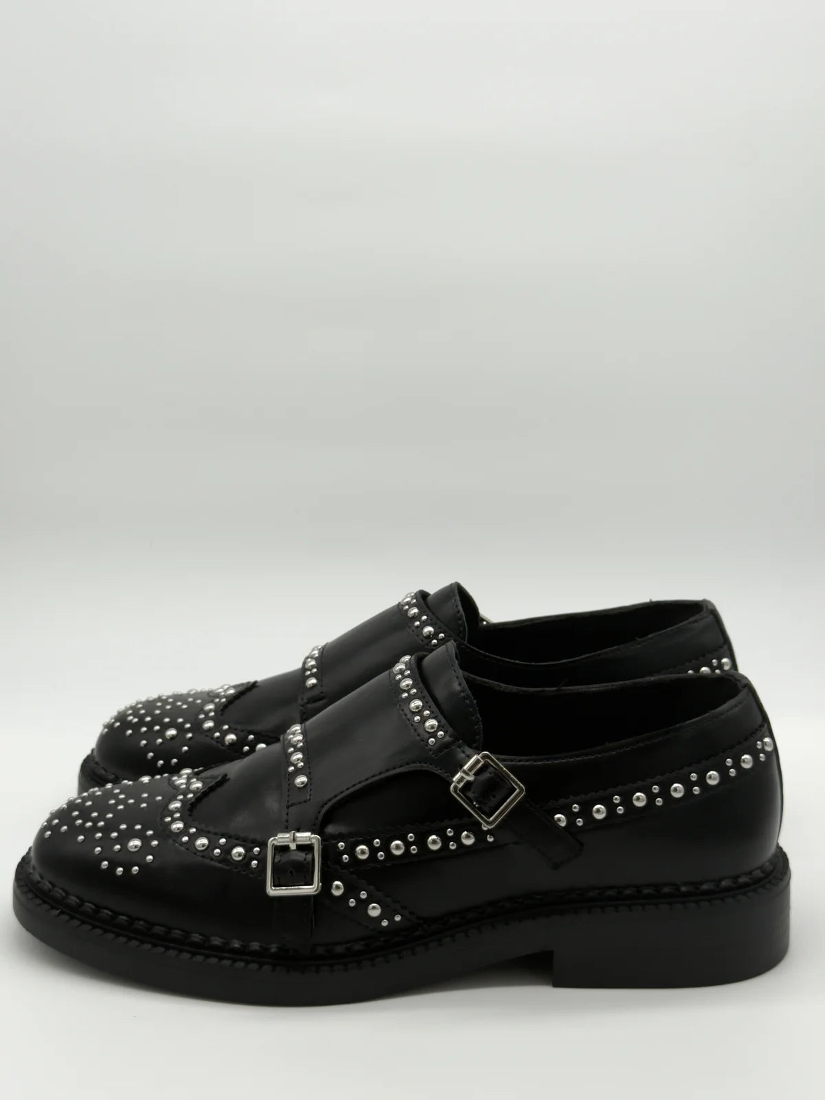 Monk Strap Femininos com Tachas – Estilo Moderno e Atitude