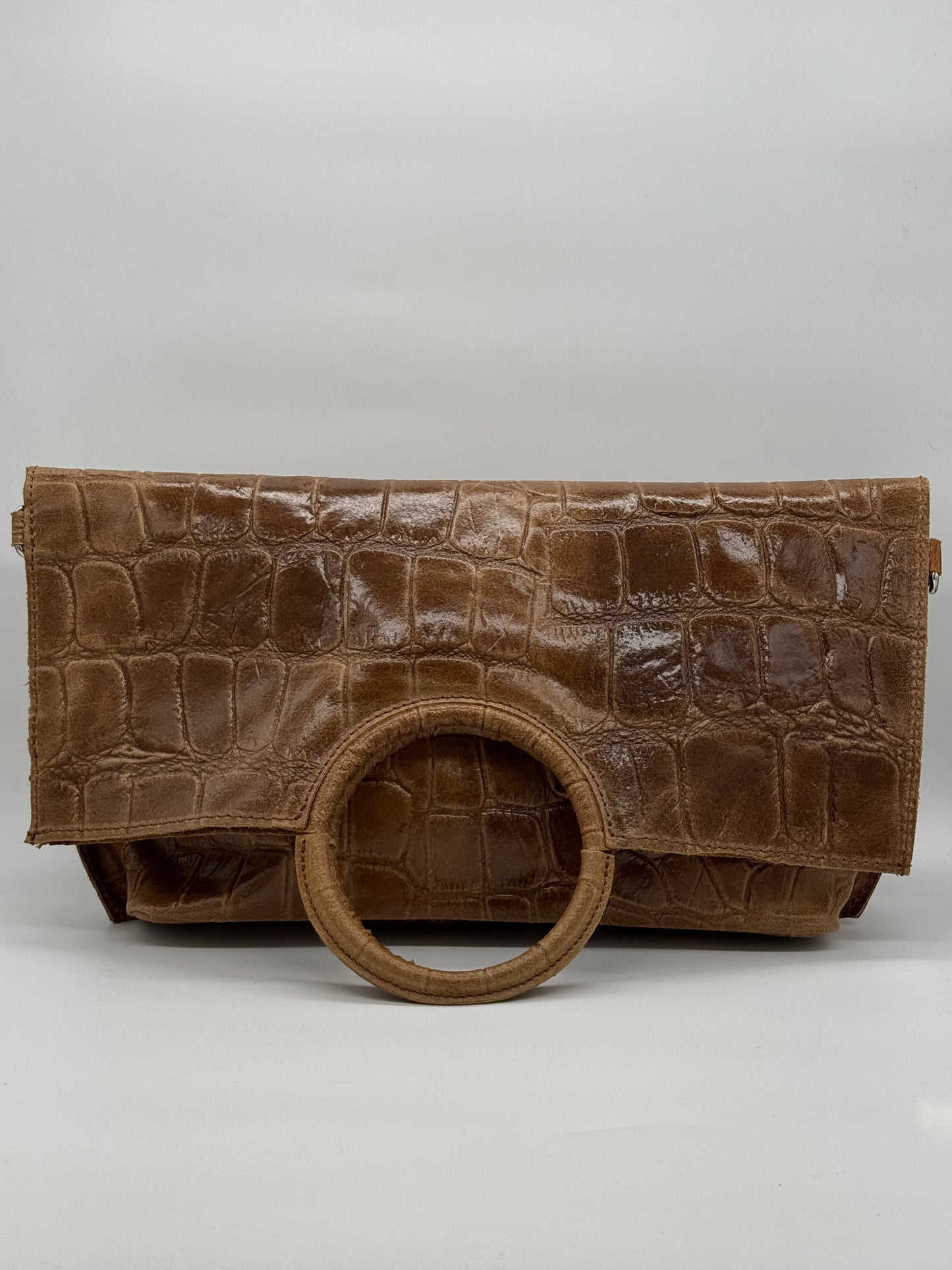 Clutch Elegante com Asa Circular – Bordô, Castanho, Preto, Verde e Camel