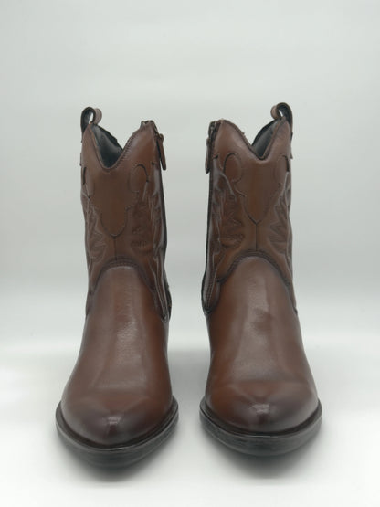 Botas Western Femininas Cognac – Estilo Moderno e Versátil