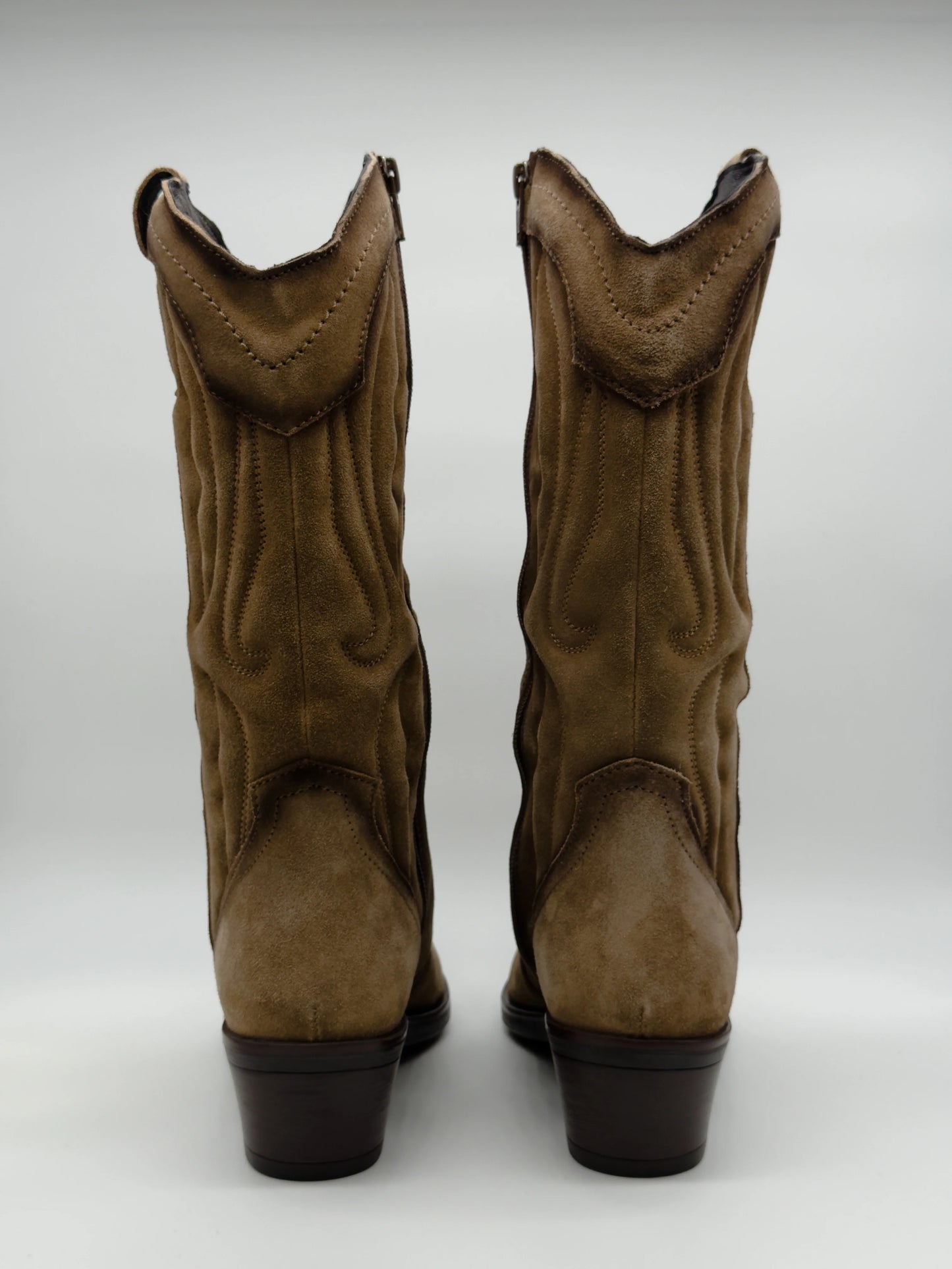 Texanas Taupe Cano Médio – Estilo Western Moderno