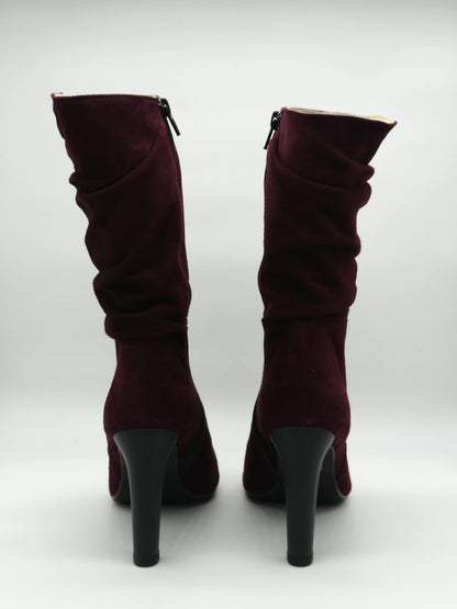 Botas de Salto Alto Bordô – Elegantes e Sofisticadas