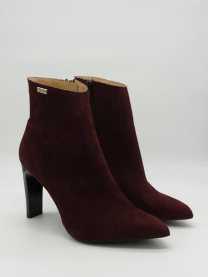 Botas Femininas de Salto Alto – Preto ou Bordô