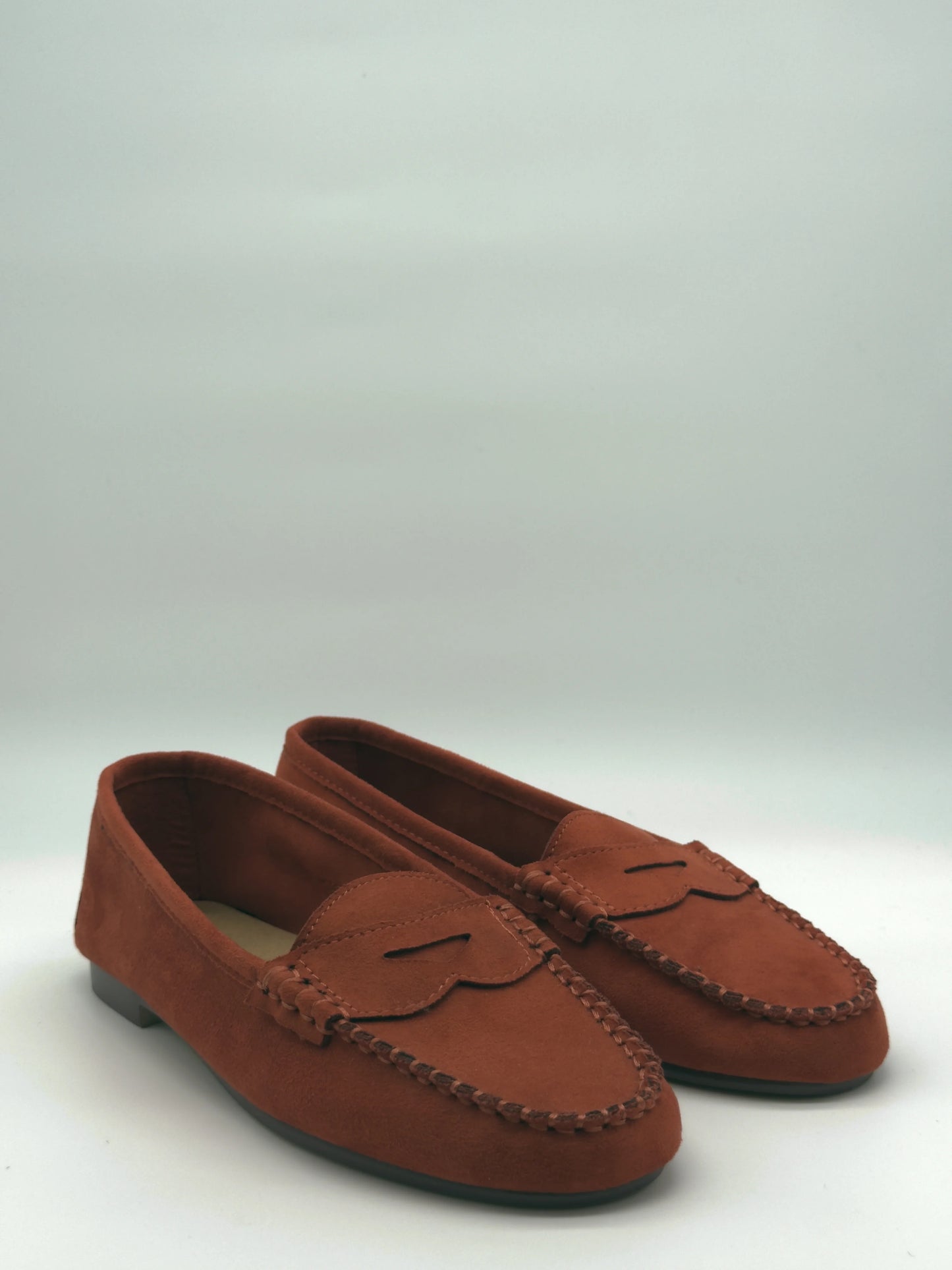 Mocassins Femininos Estilo Clássico – Conforto e Elegância