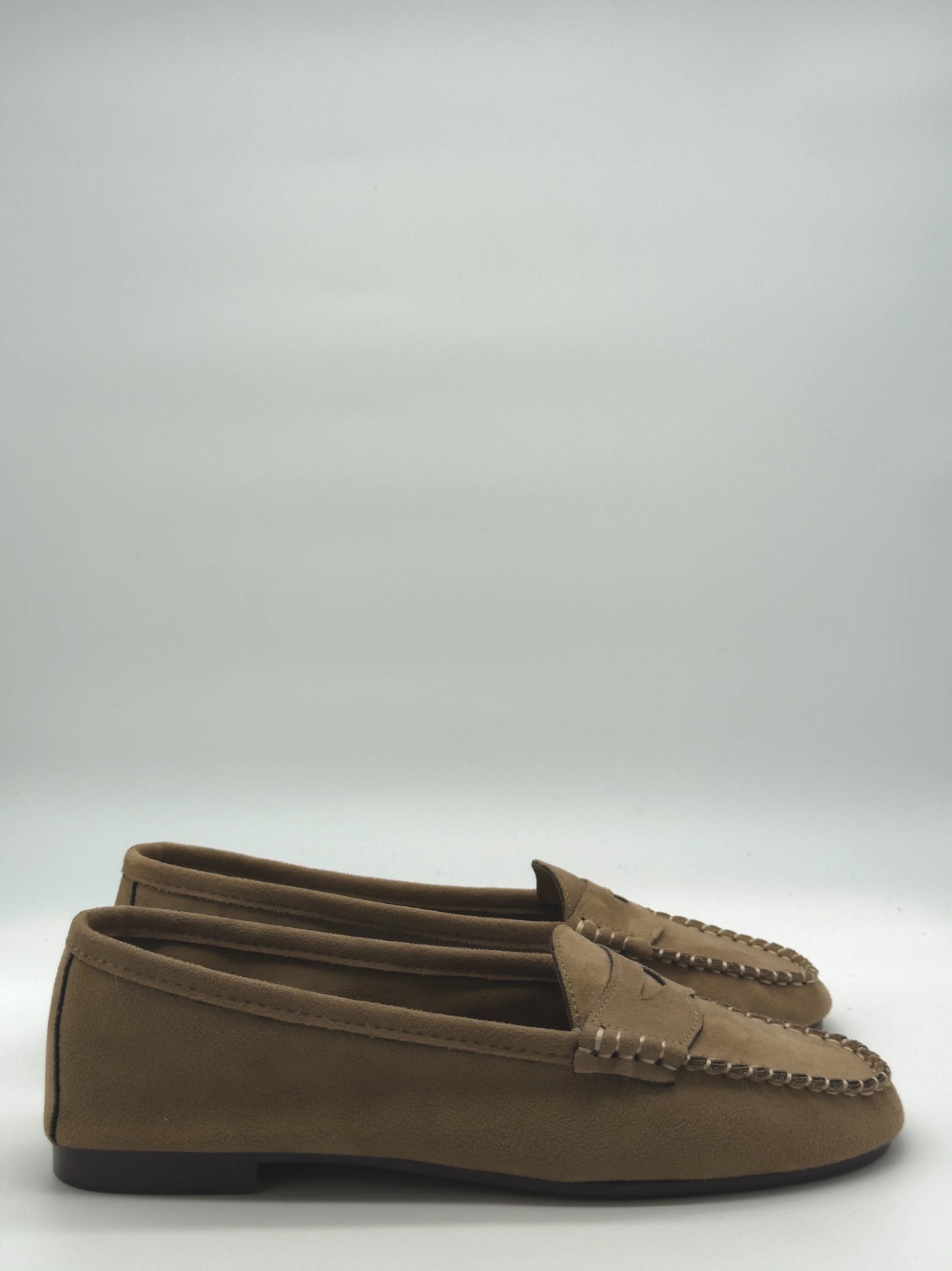 Mocassins Femininos Estilo Clássico – Conforto e Elegância