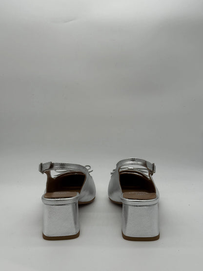 Slingbacks Elegantes Prata ou Platina em Pele