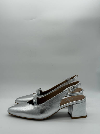 Slingbacks Elegantes Prata ou Platina em Pele