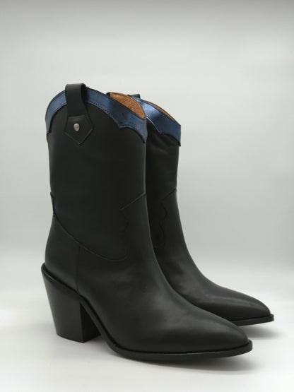 Botas Texanas Femininas de Cano Médio com Salto Médio – Preto & Azul