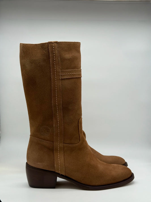 Botas Femininas de Cano Alto com Salto Médio | Castanho e Camel