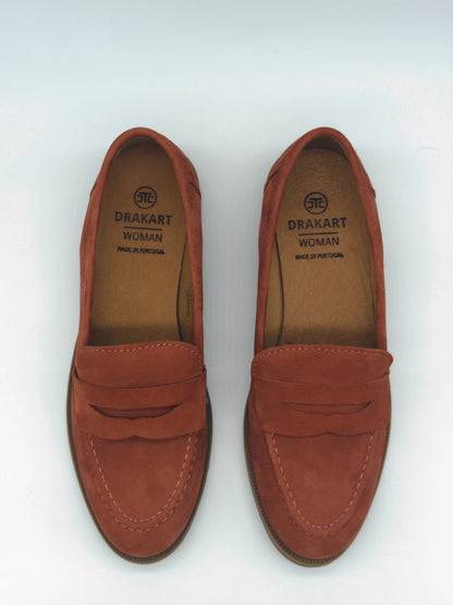 Mocasines clásicos para mujer con ala: negro, beige, rojo ladrillo y cereza