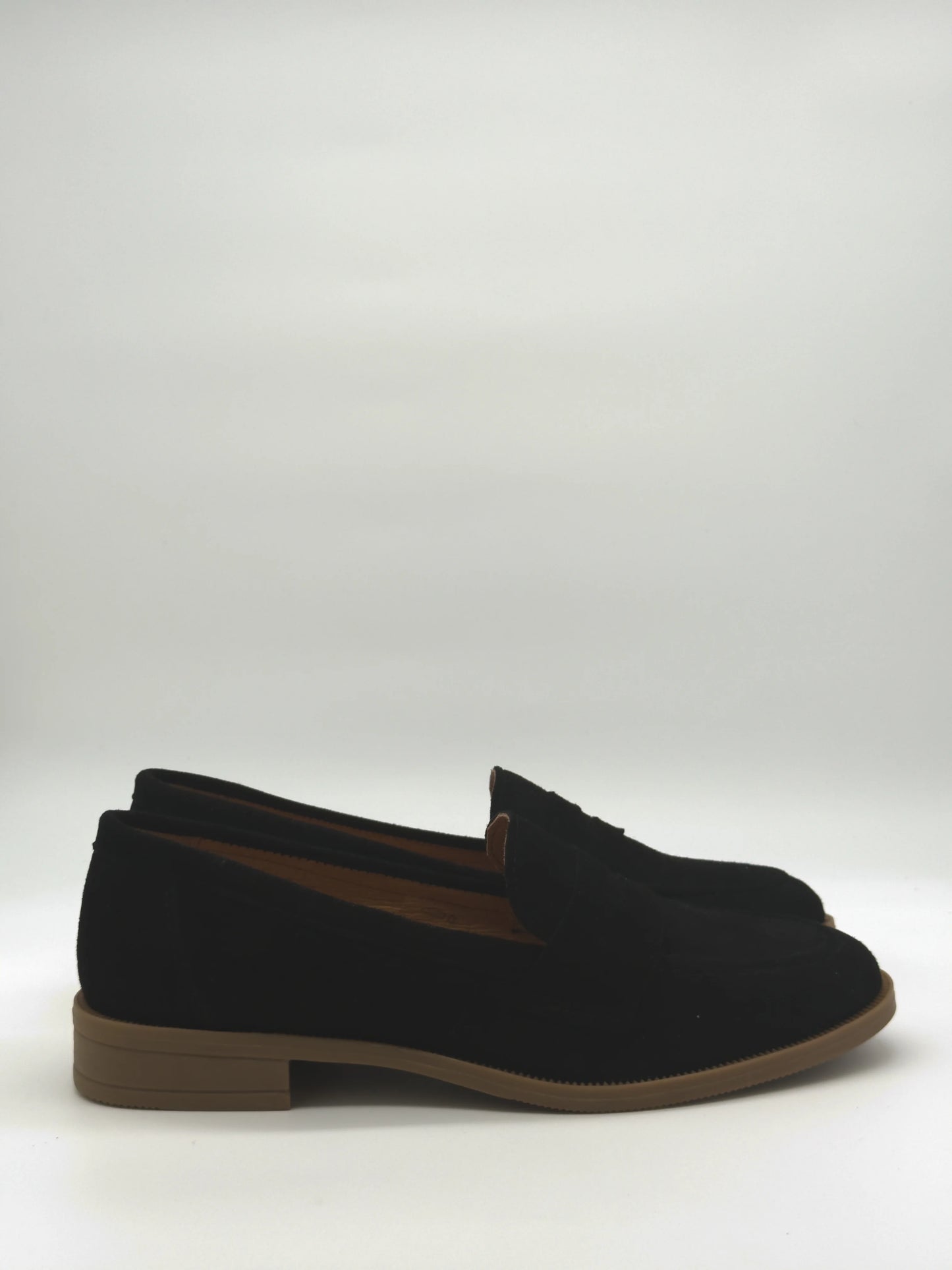 Mocasines clásicos para mujer con ala: negro, beige, rojo ladrillo y cereza