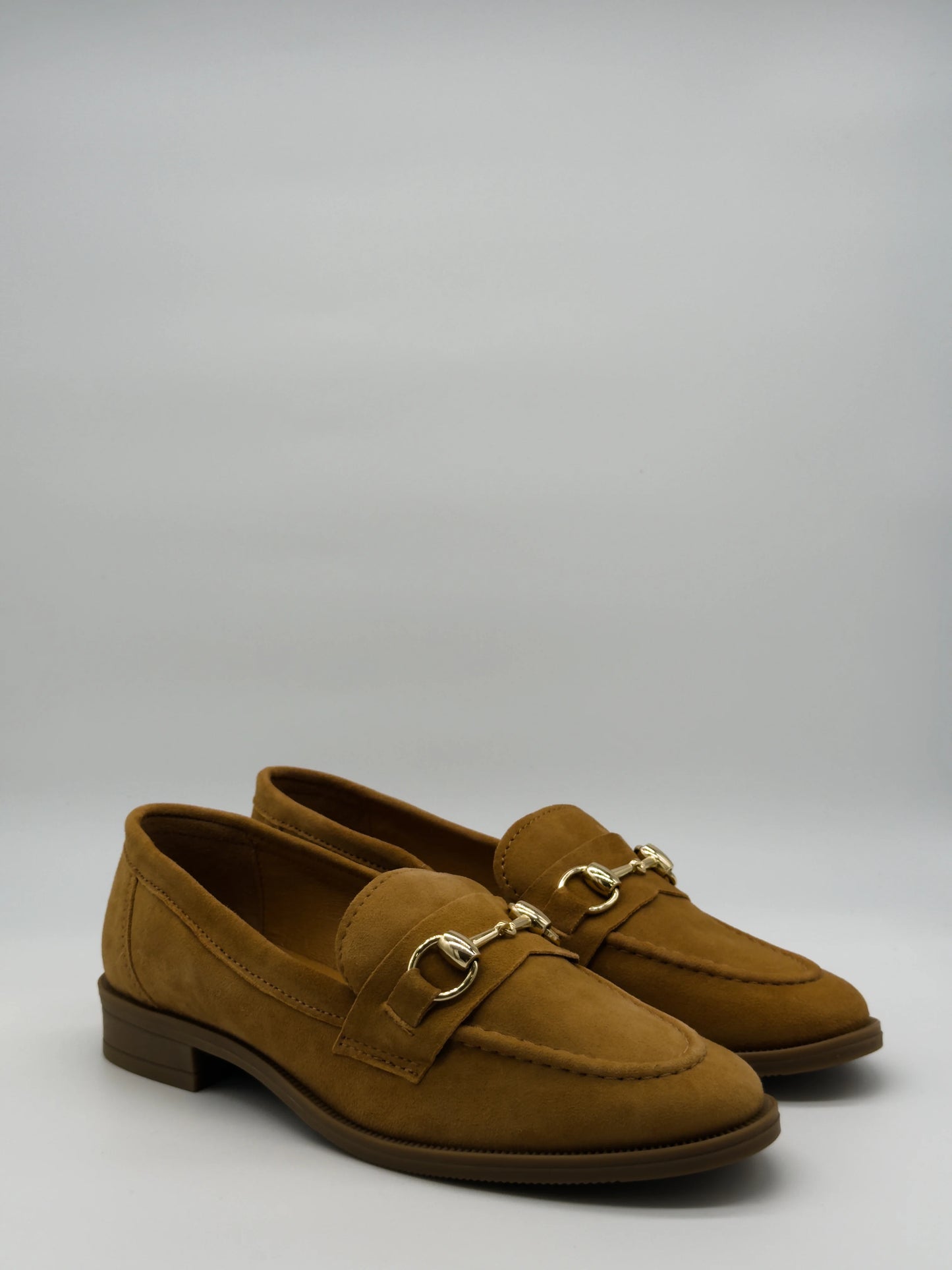 Mocasines de mujer con detalle metálico en varios colores