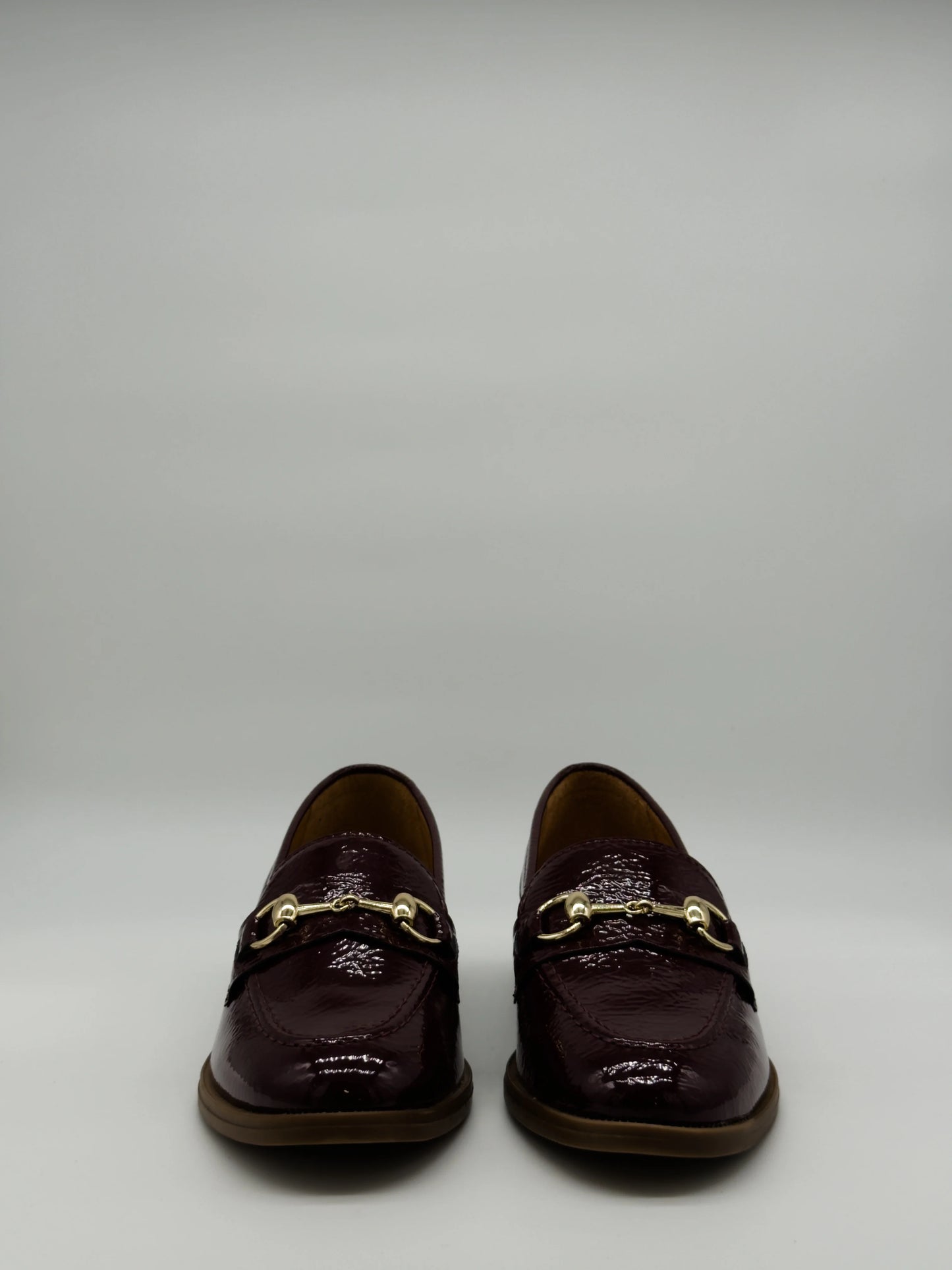 Mocasines clásicos para mujer con detalle metálico en varios colores