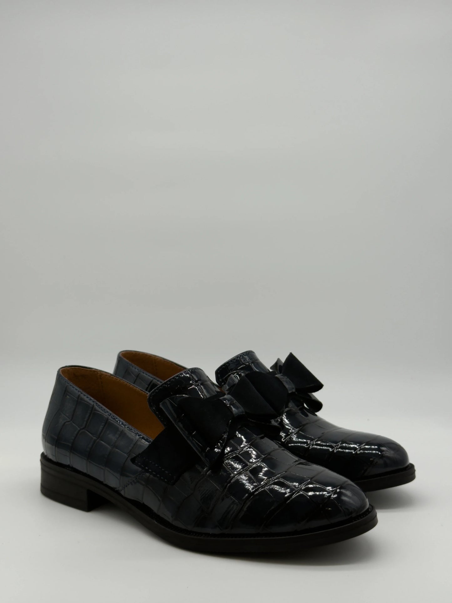 Zapatos Clásicos de Mujer con Lazo en Varios Colores