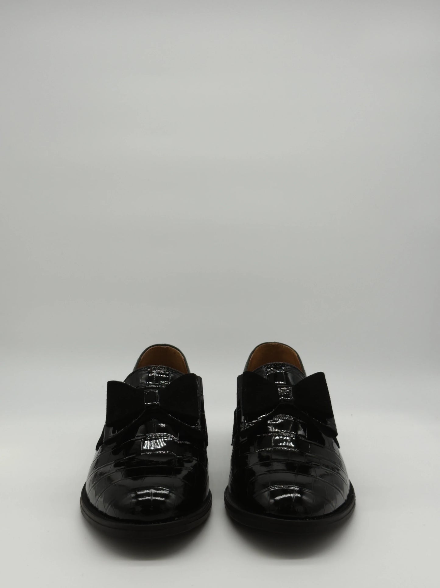 Zapatos Clásicos de Mujer con Lazo en Varios Colores