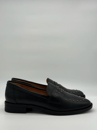 Mocassins de Mulher Pretos com Detalhes Elegantes