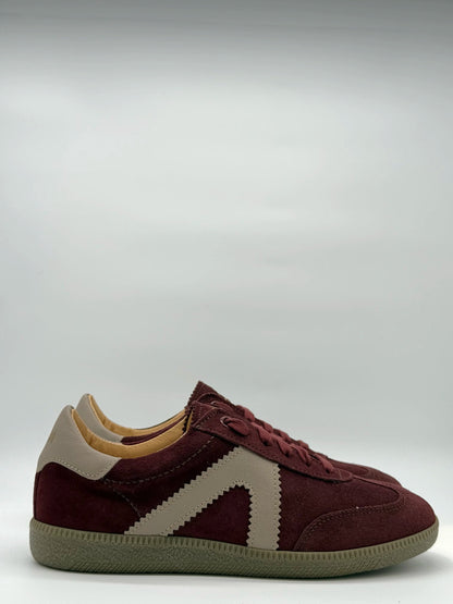 Zapatillas retro para mujer en burdeos y caqui