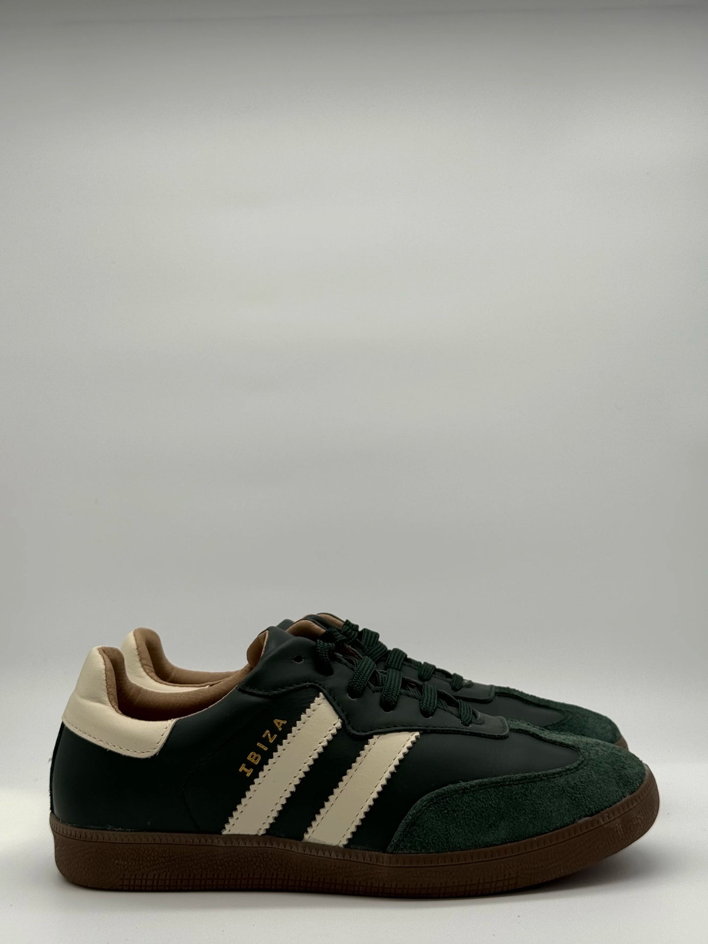 Sapatilhas Femininas Ibiza em Várias Cores Clássicas