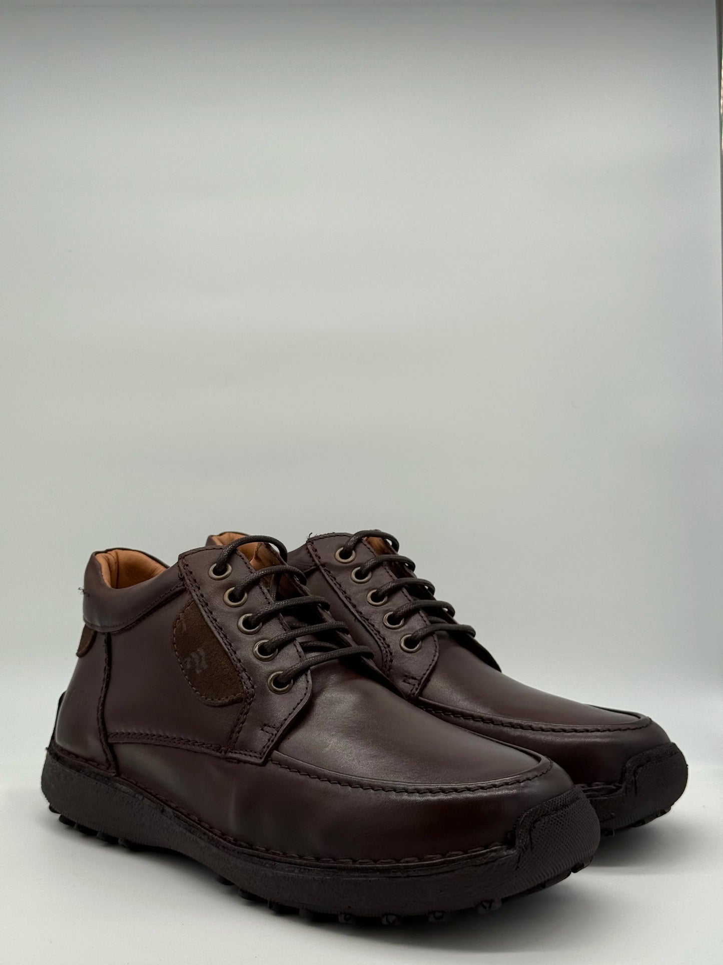 Sapatos Casuais de Homem com Atacadores em Preto, Castanho e Taupe