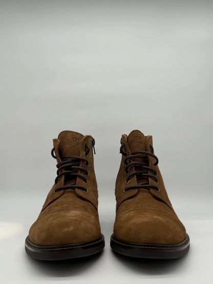 Botas elegantes con cordones para hombre en color marrón